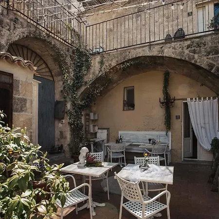 Corte San Leonardo Guest house Matera