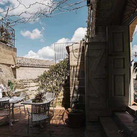 Guest house Corte San Leonardo Matera